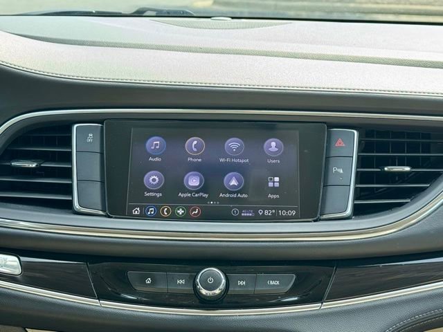 Used 2020 Buick Enclave Essence FWD image 21