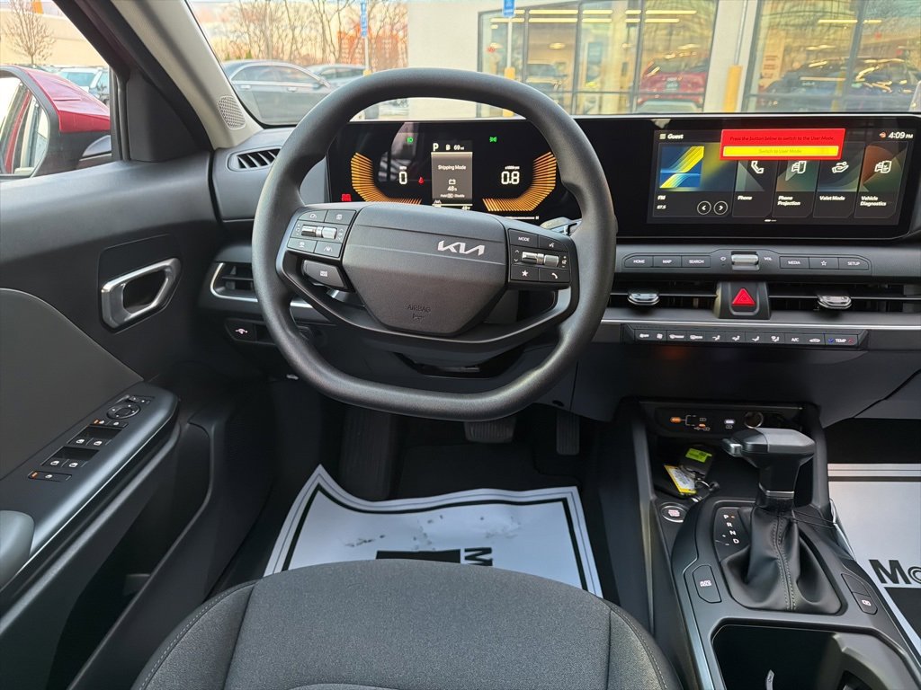 New 2025 Kia K4 LXS image 26