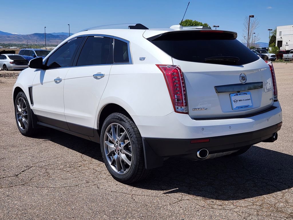Used 2016 Cadillac SRX Premium w/ Driver Assist Package AWD/4WD image 3