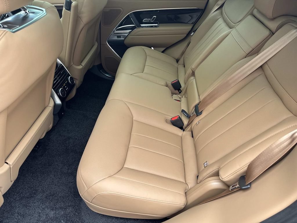 New 2026 Land Rover Range Rover SE AWD/4WD image 16