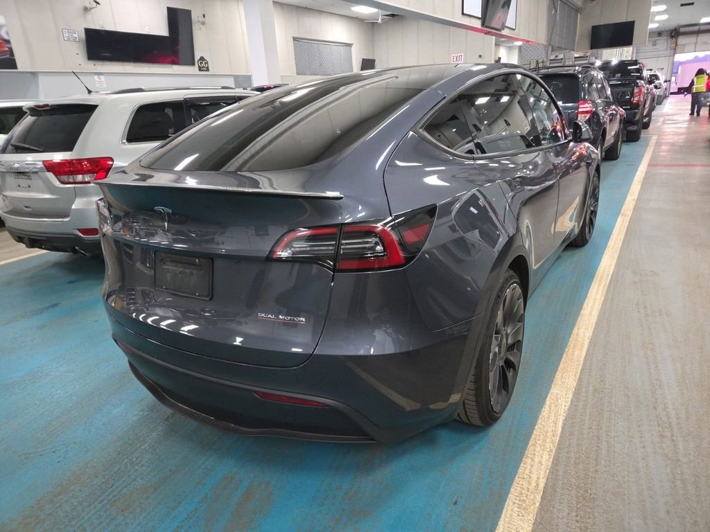 Used 2023 Tesla Model Y Performance image 4