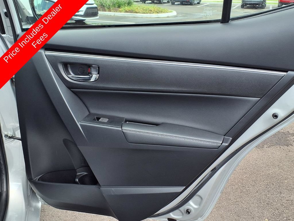 Used 2018 Toyota Corolla XLE FWD image 13