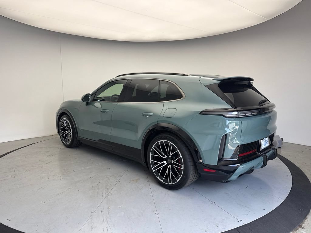 New 2026 Porsche Cayenne Turbo AWD/4WD image 3