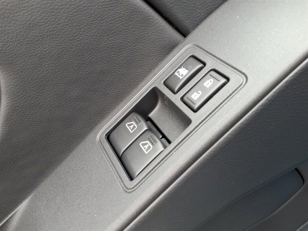 New 2026 Nissan Frontier S image 19