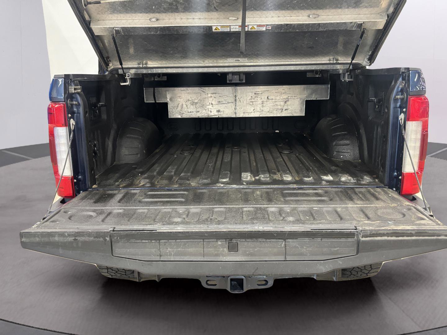 Used 2017 Ford F350 Lariat w/ Lariat Ultimate Package image 9