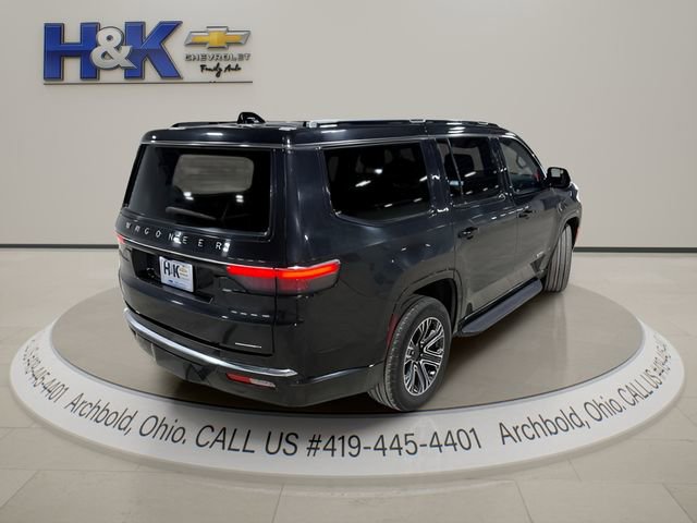 Used 2023 Jeep Wagoneer Series II AWD/4WD image 11