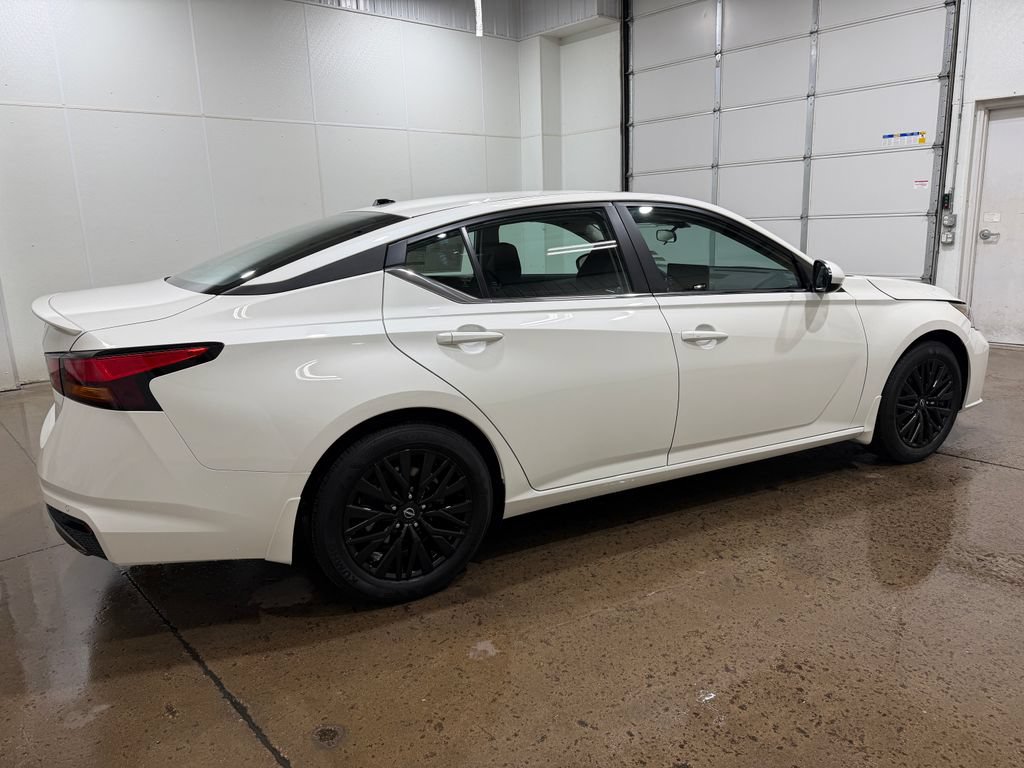 New 2026 Nissan Altima 2.5 SV w/ SV Special Edition Package FWD image 11