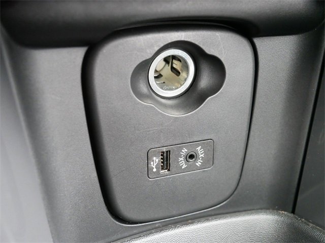 Used 2018 MINI Cooper 2-Door Hardtop w/ Cold Weather Package image 36