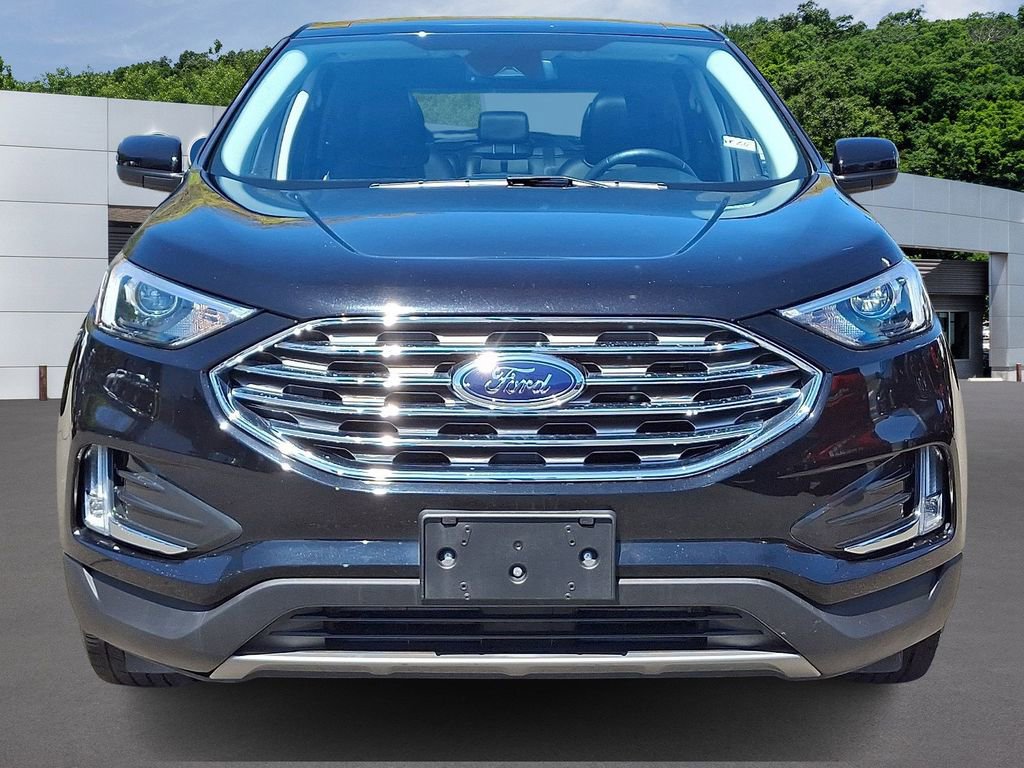 Certified 2022 Ford Edge SEL w/ Convenience Package AWD/4WD image 2