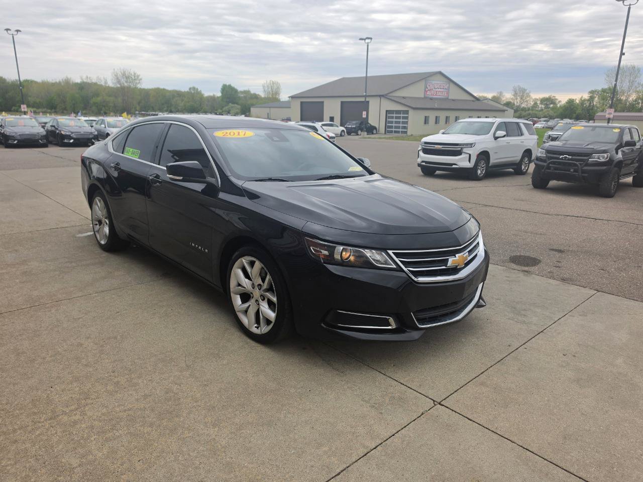Used 2017 Chevrolet Impala LT w/ Leather Package FWD image 4