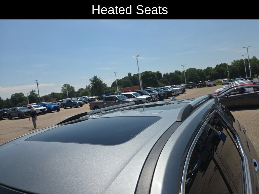 Used 2023 Chevrolet Traverse High Country w/ LPO, Floor Liner Package AWD/4WD image 12