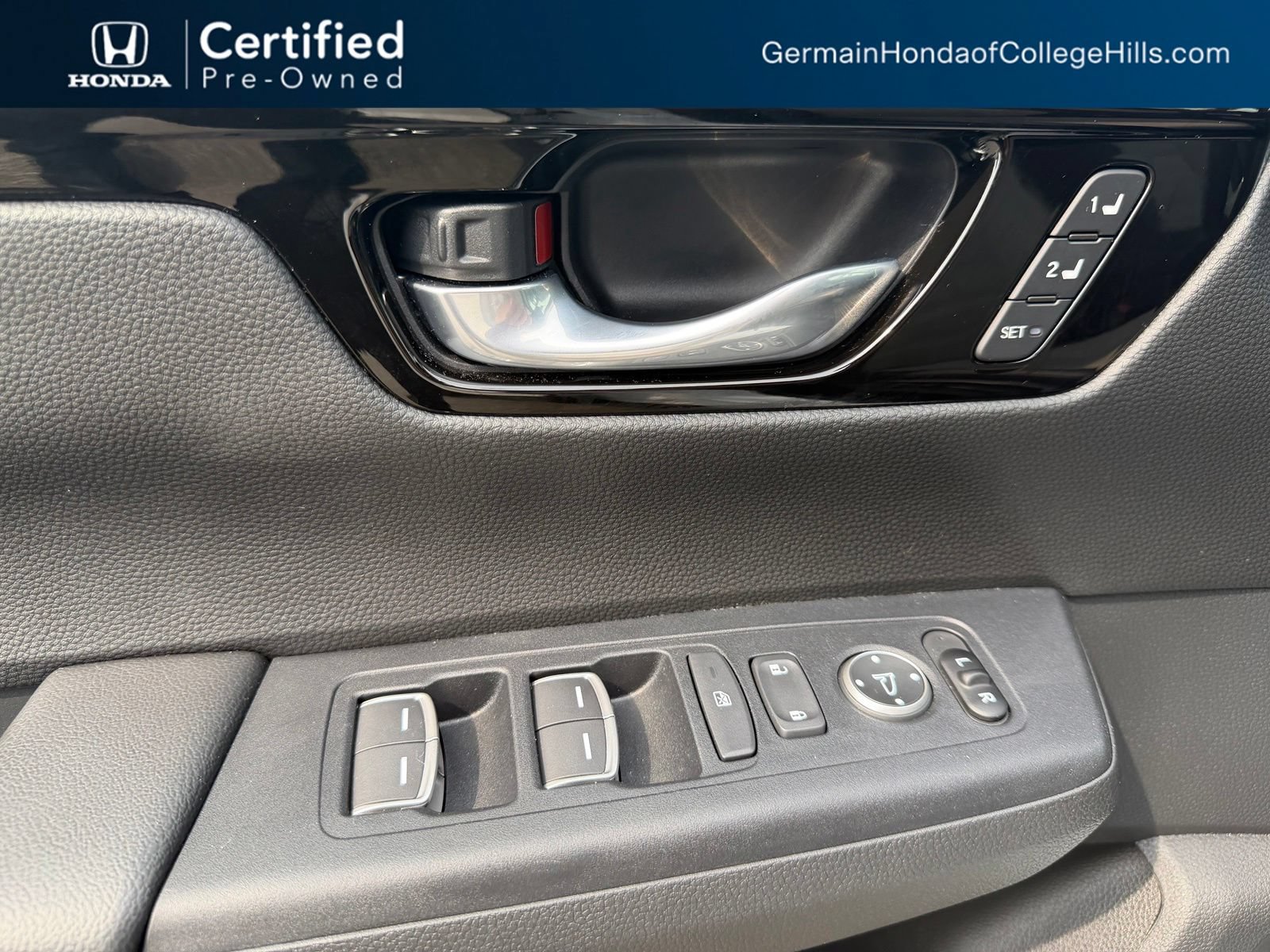 Used 2025 Honda CR-V Sport Touring image 16
