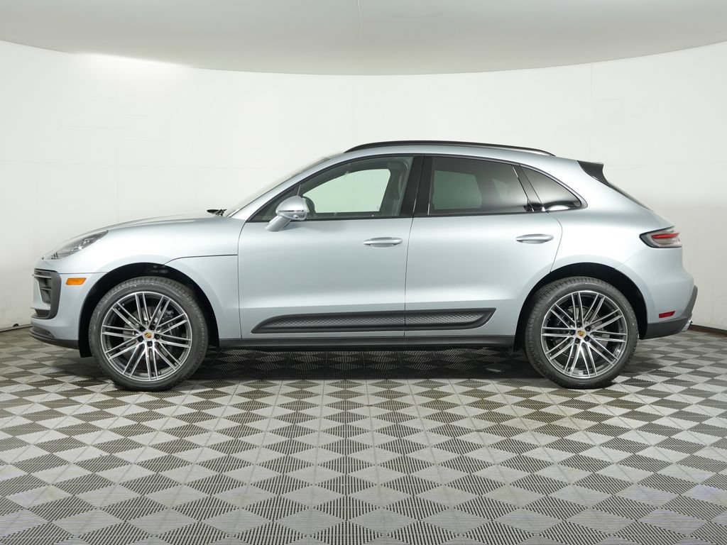 New 2026 Porsche Macan AWD/4WD image 2
