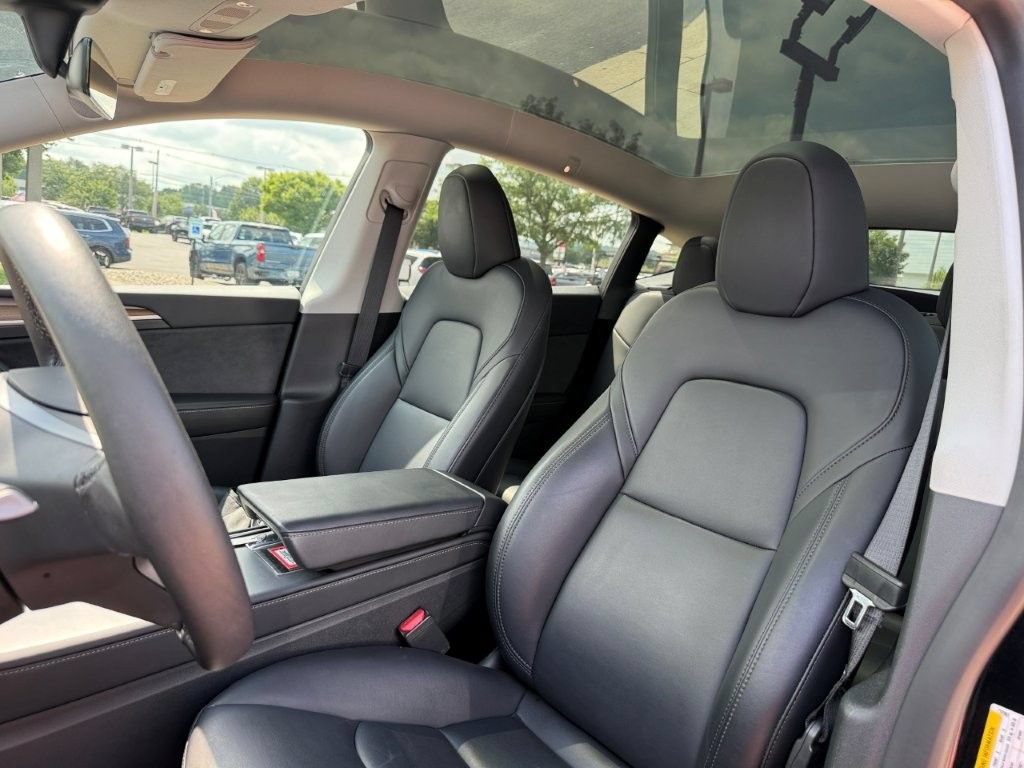 Used 2023 Tesla Model Y Long Range AWD/4WD image 13