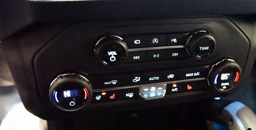 Used 2021 Ford Bronco Outer Banks image 17