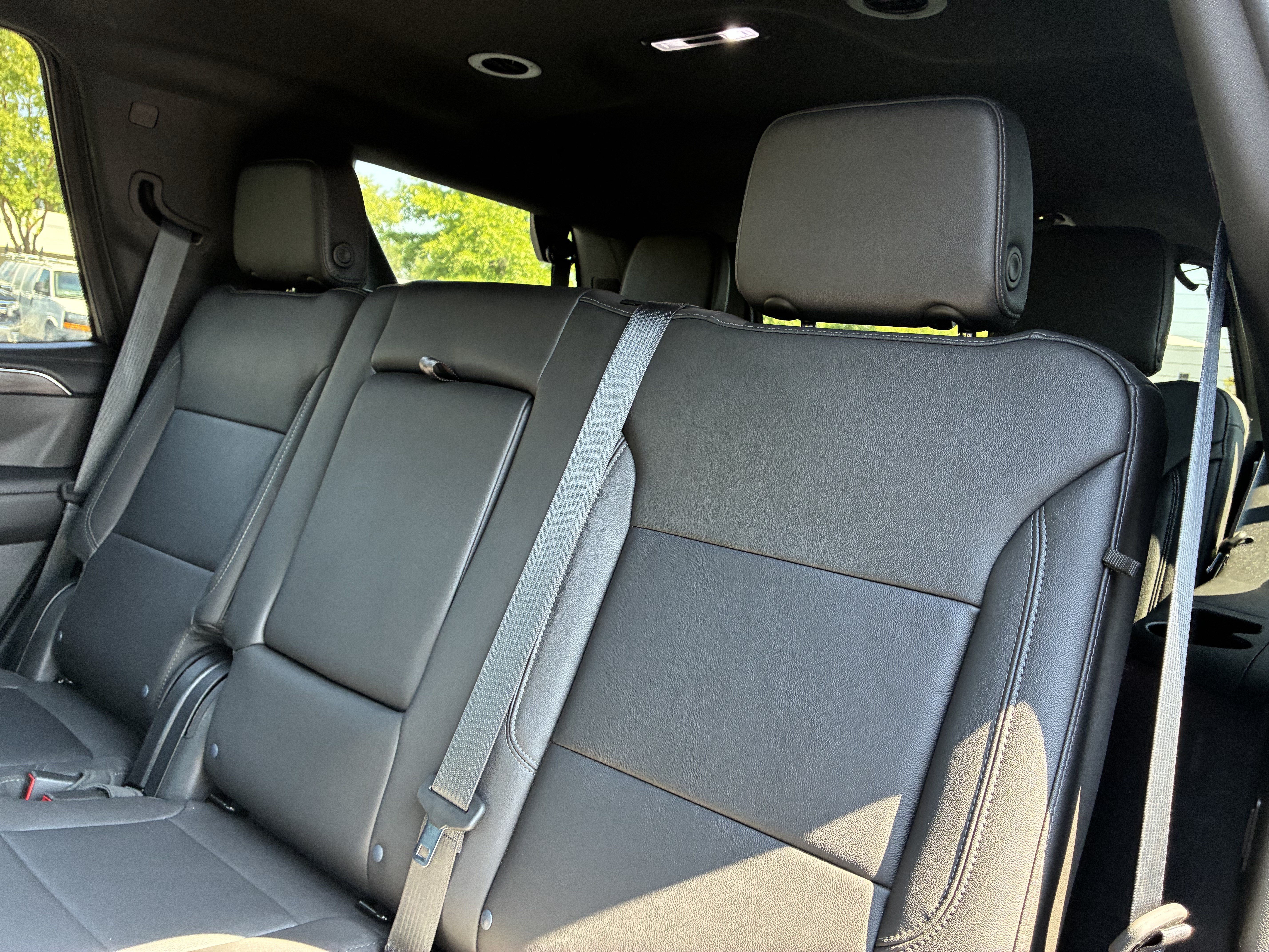 Used 2024 Chevrolet Tahoe LT w/ Luxury Package RWD image 13