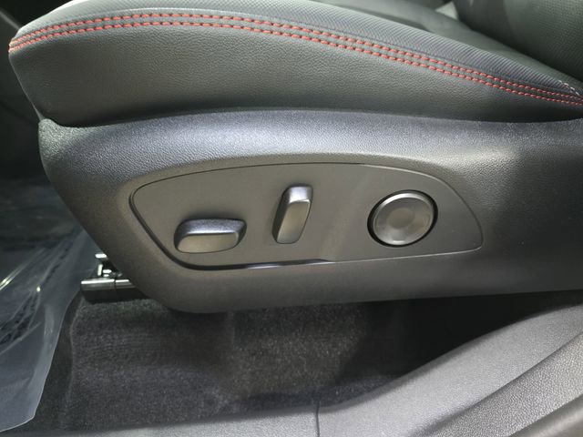 New 2026 Chevrolet Traverse RS w/ LPO, Floor Liner Package image 30