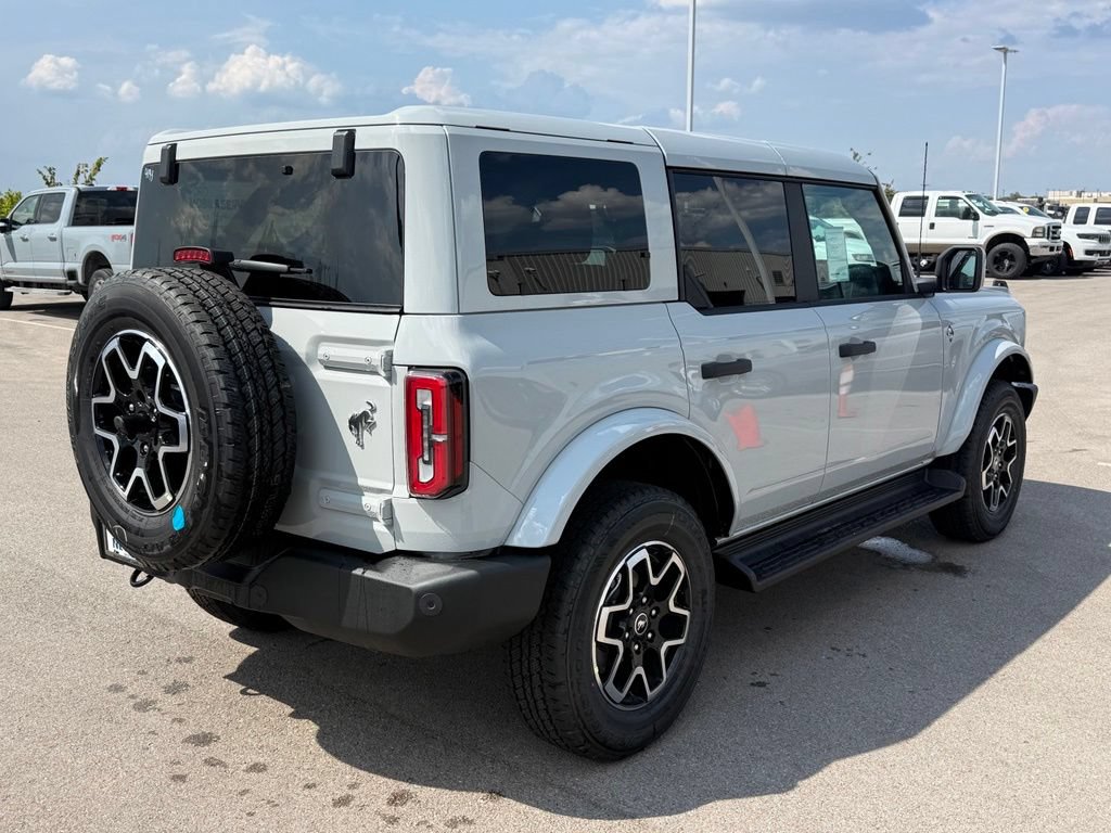 New 2026 Ford Bronco Outer Banks AWD/4WD image 35