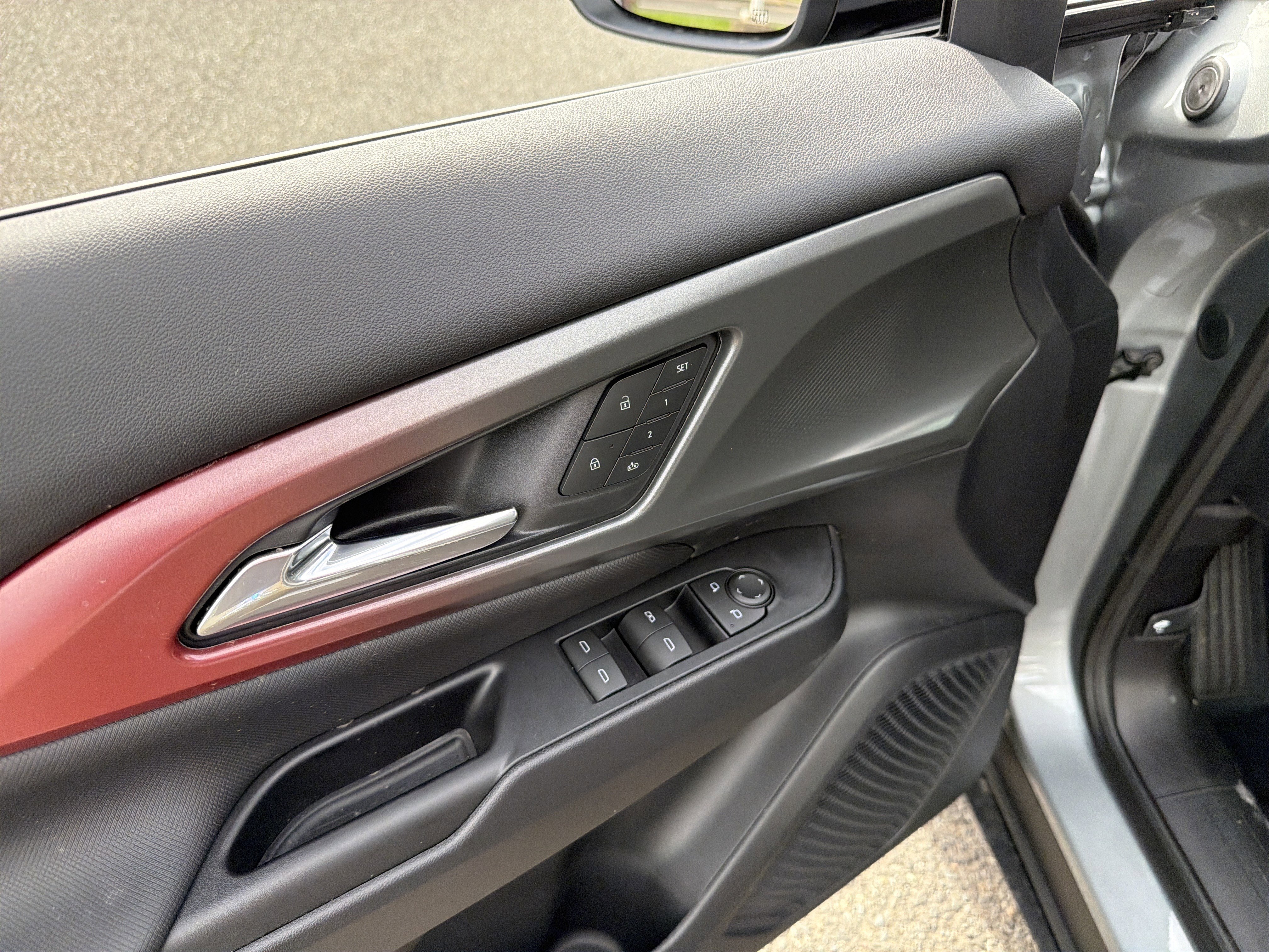 New 2026 Chevrolet Equinox EV RS image 15