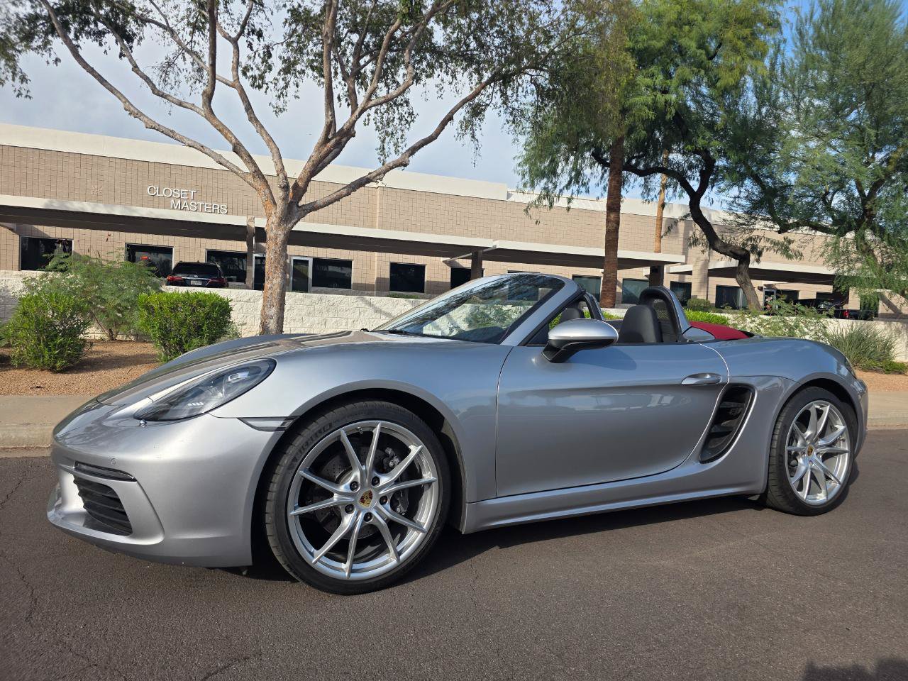 Used 2019 Porsche 718 Boxster RWD image 3