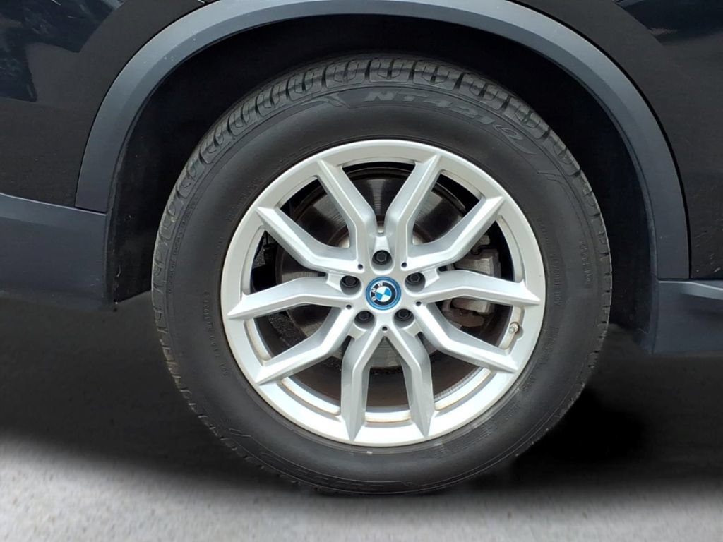 Used 2023 BMW X5 xDrive45e AWD/4WD image 25