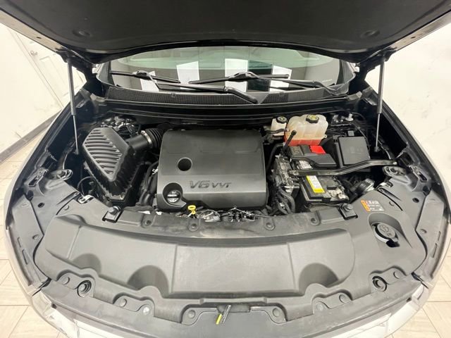 Used 2023 Chevrolet Traverse LT image 16