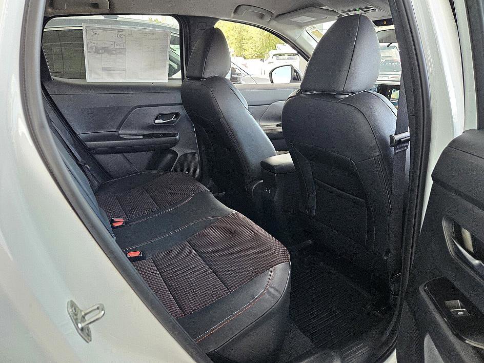 New 2026 Nissan Kicks SR w/ Cold Weather Package image 16