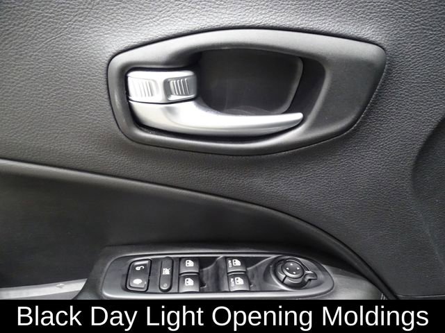 Used 2019 Jeep Compass Altitude image 16