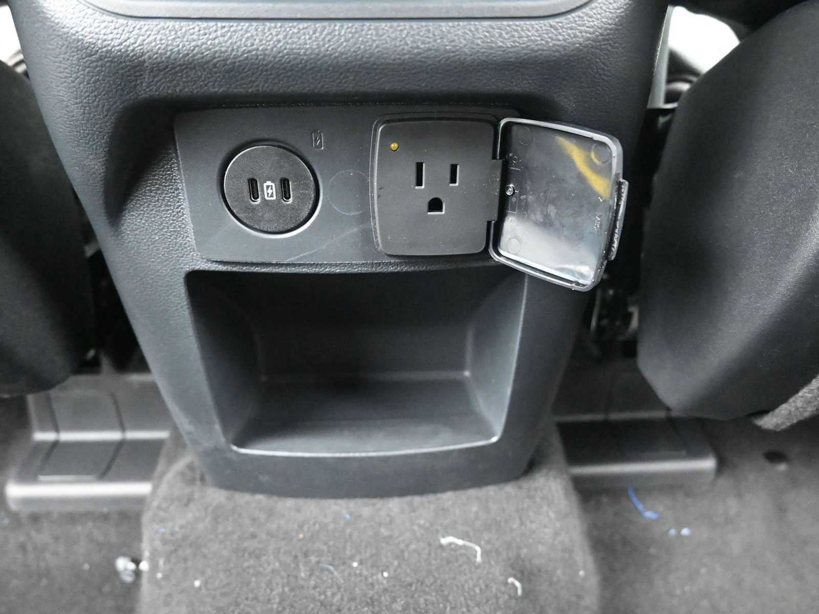 New 2026 Ford Explorer Platinum image 14