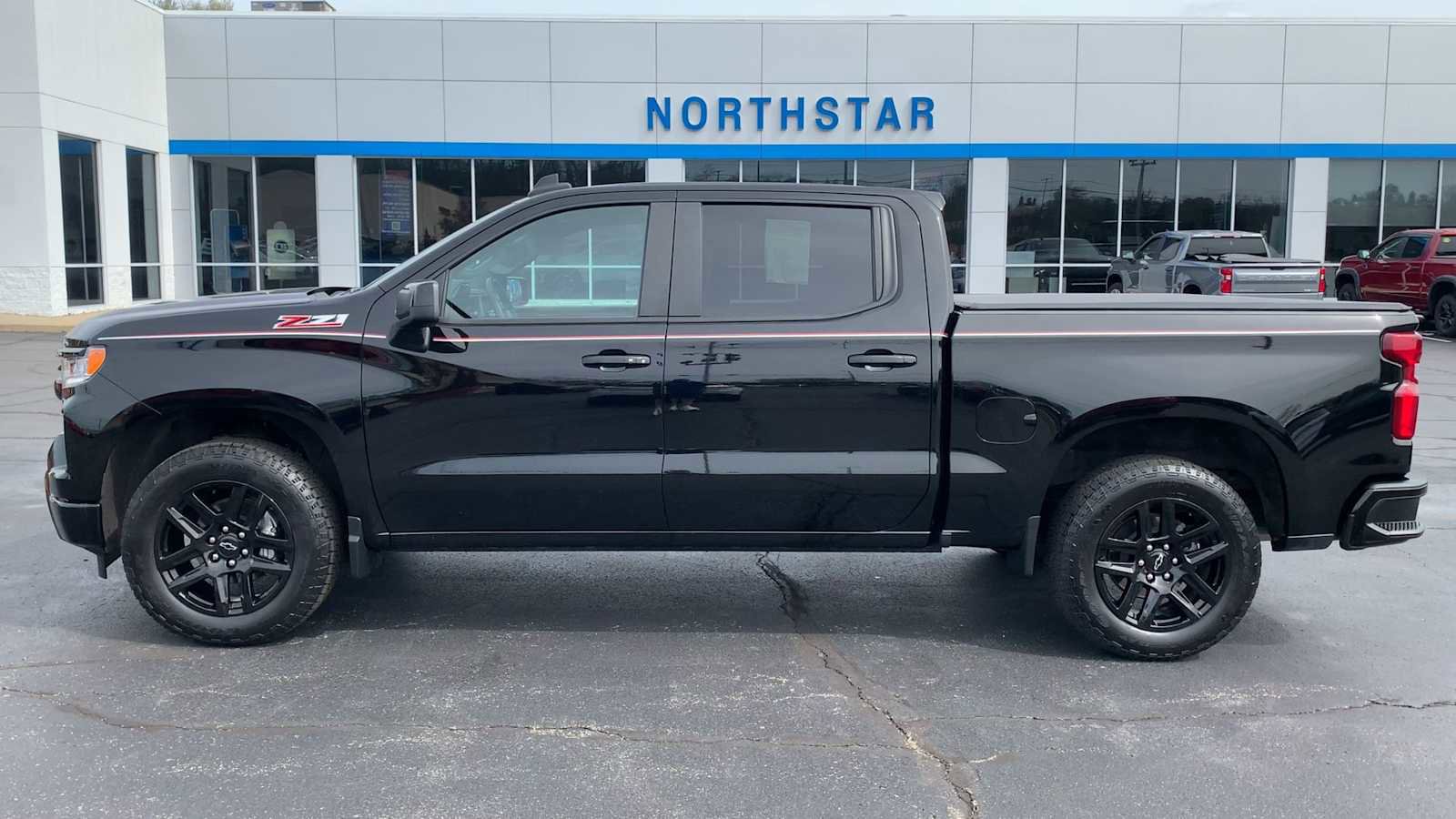 Certified 2023 Chevrolet Silverado 1500 RST image 5