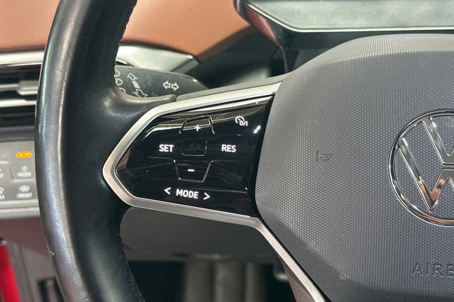 Certified 2021 Volkswagen ID.4 Pro S w/ Gradient Package image 30