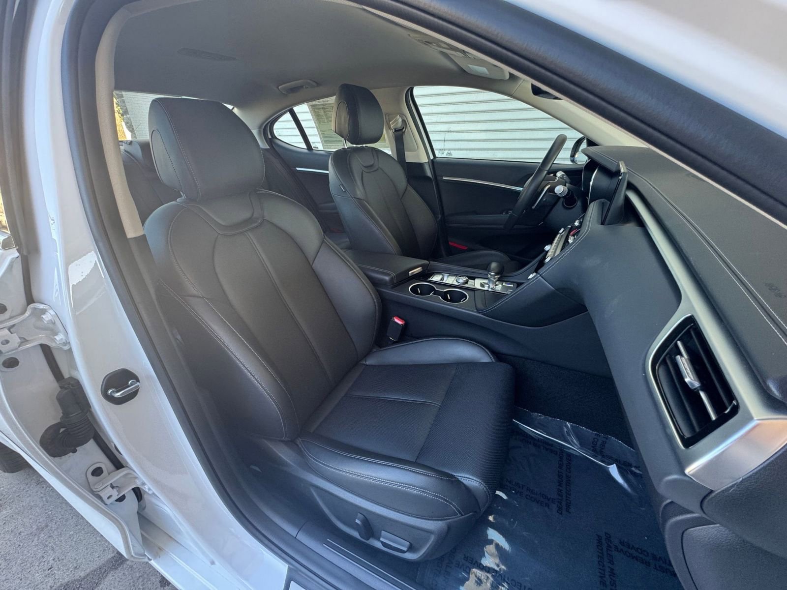 Used 2025 Genesis G70 2.5T image 36