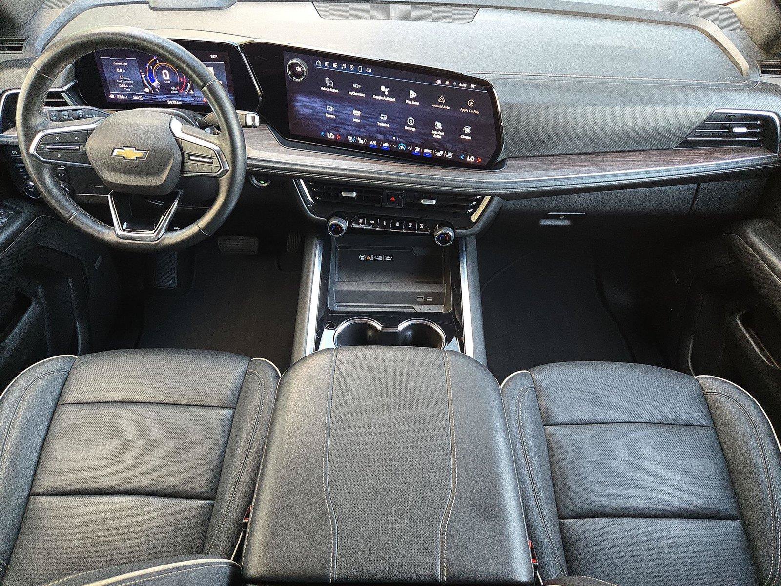 Used 2025 Chevrolet Tahoe Premier AWD/4WD image 12