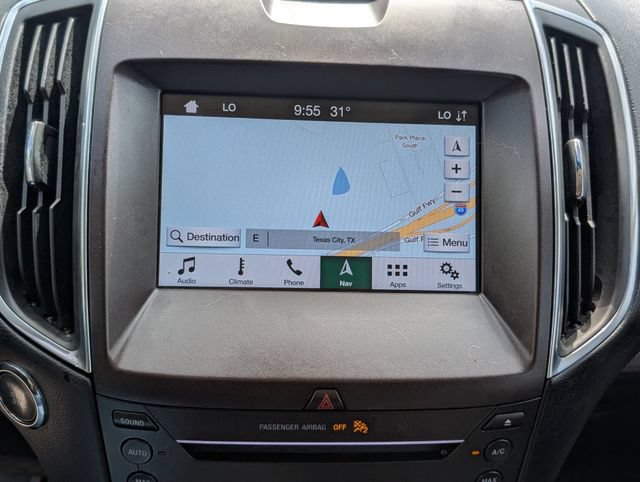 Used 2019 Ford Edge Titanium FWD image 19