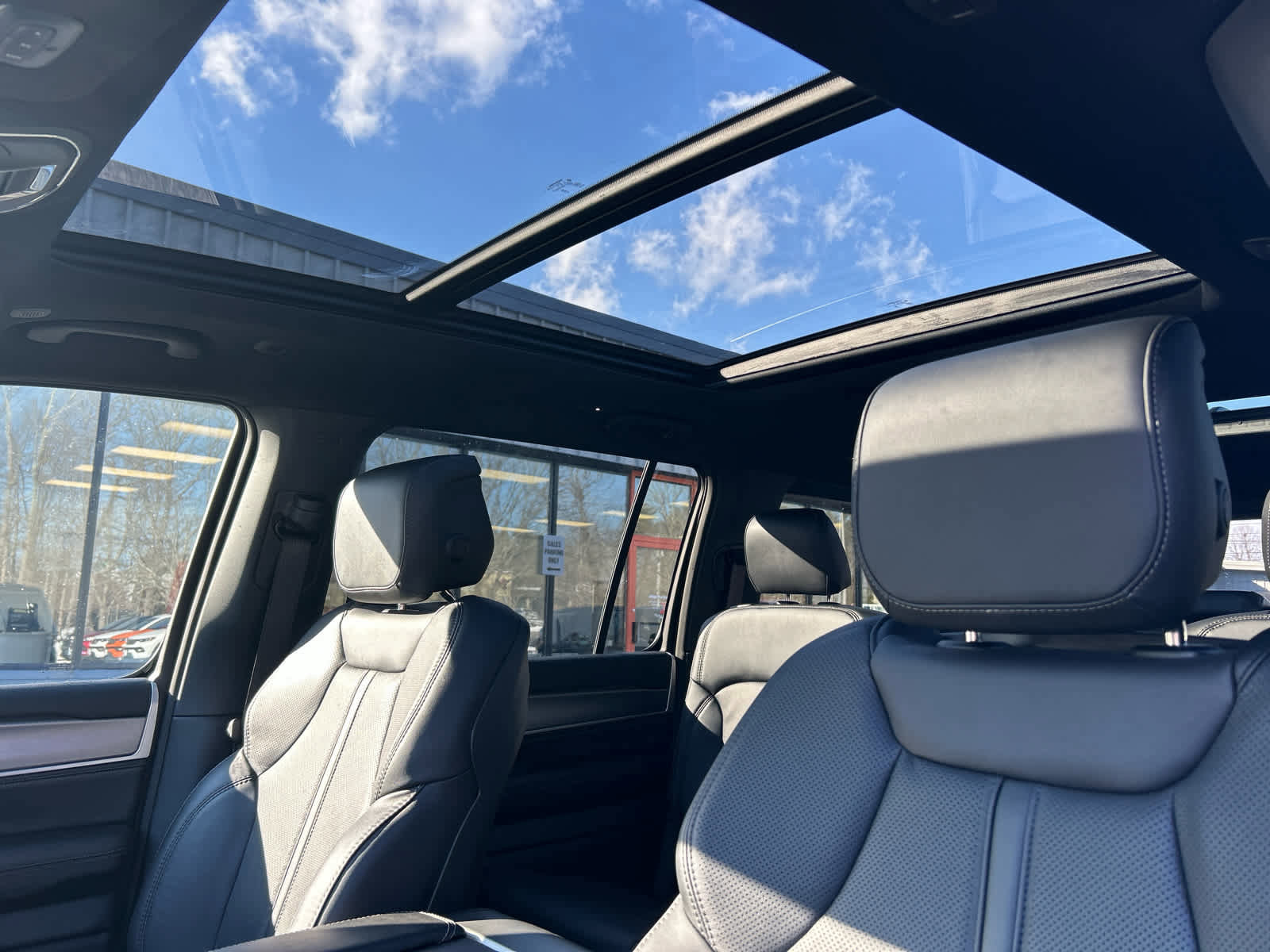 New 2026 Jeep Grand Wagoneer Limited w/ Premium Group II image 24