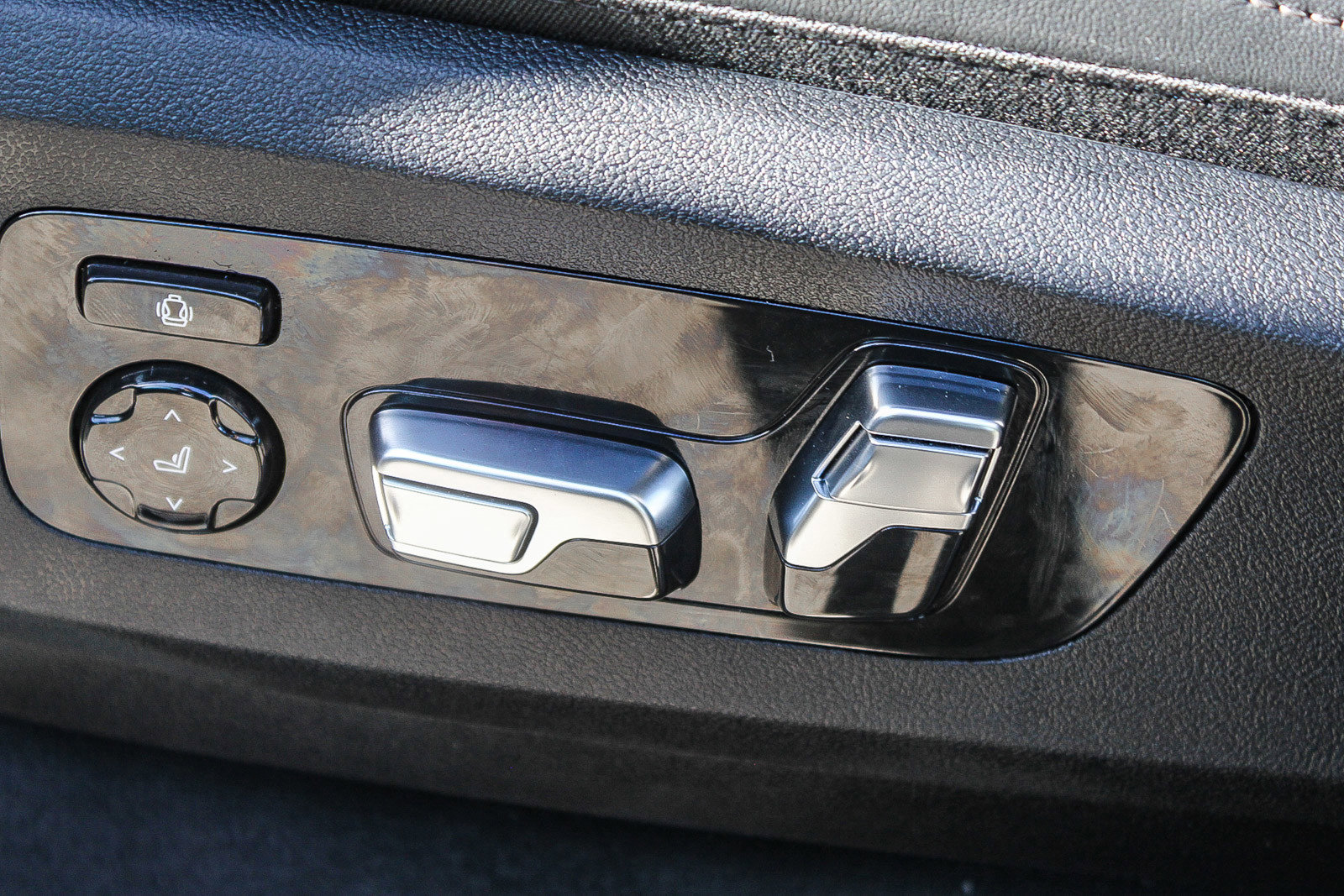 New 2026 BMW X7 xDrive40i w/ M Sport Package image 21