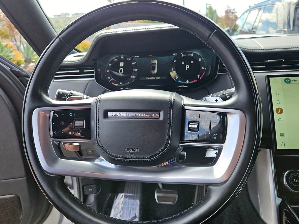 Used 2023 Land Rover Range Rover Autobiography image 15