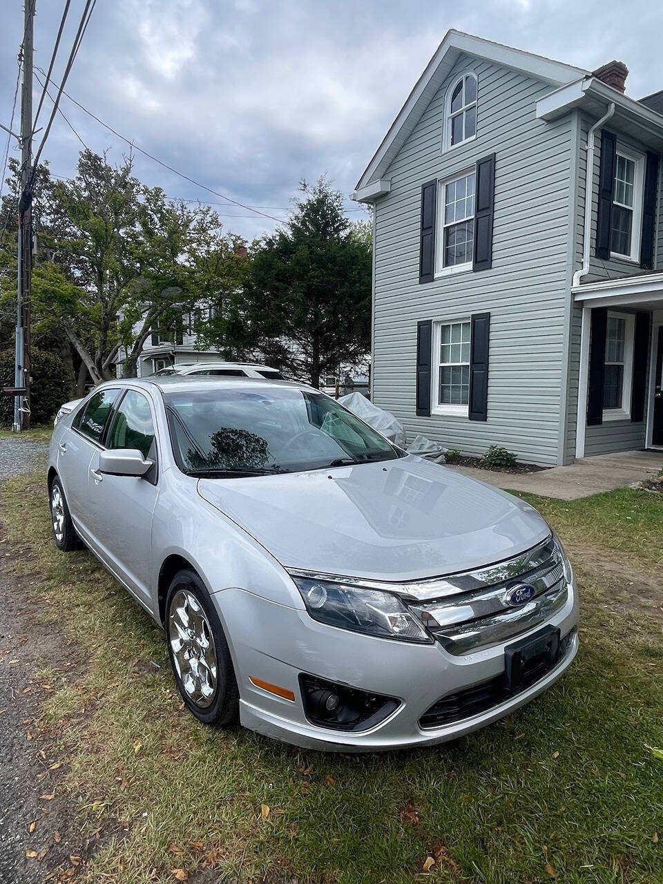 Used 2011 Ford Fusion SE w/ 201A Rapid Spec Order Code FWD image 3