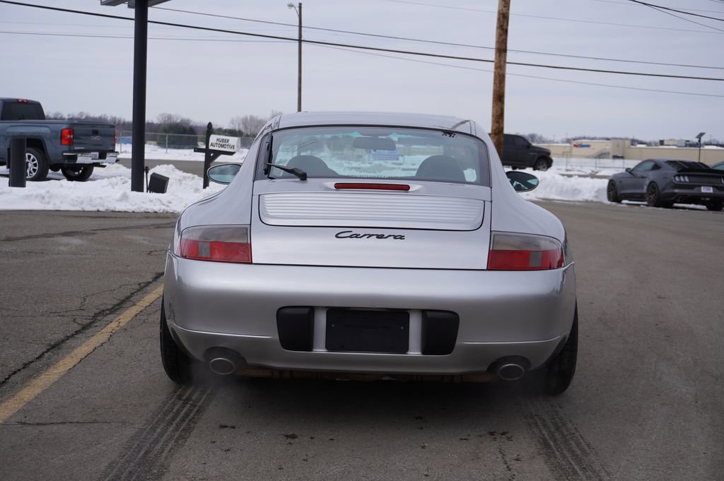 Used 2001 Porsche 911 Carrera image 6