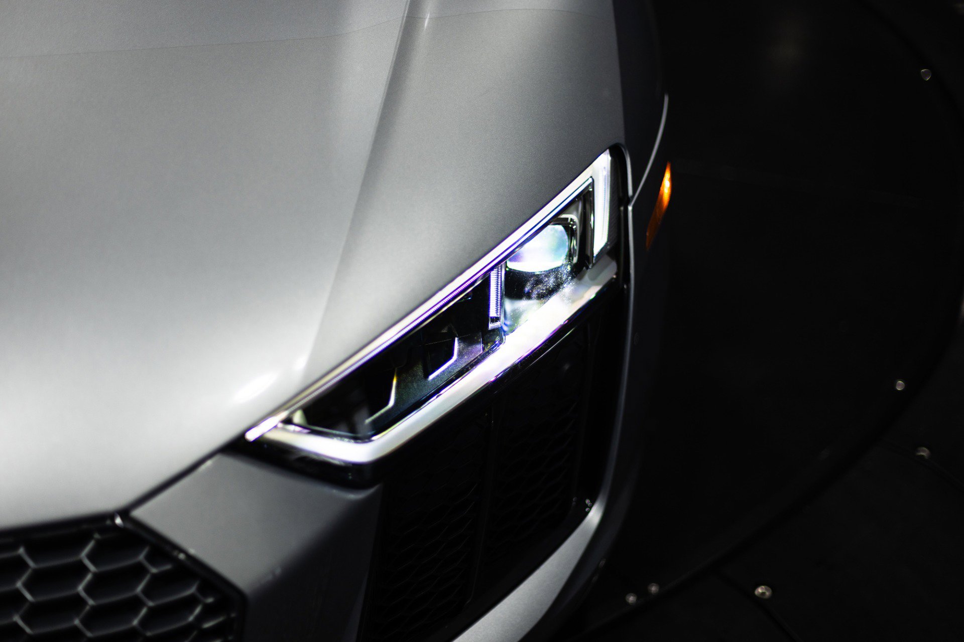 Used 2017 Audi R8 V10 w/ Carbon Exterior Package image 19