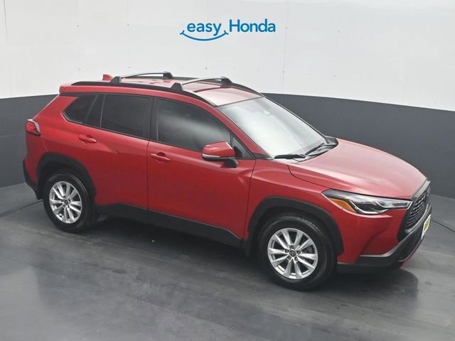 Used 2024 Toyota Corolla Cross LE image 19