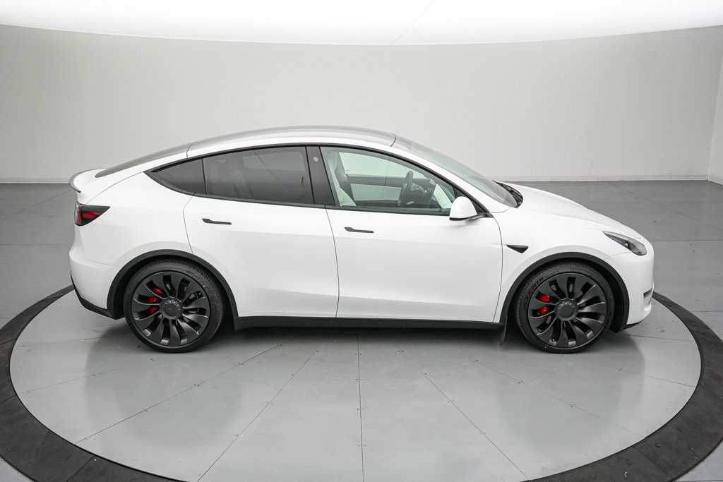Used 2021 Tesla Model Y Performance AWD/4WD image 3