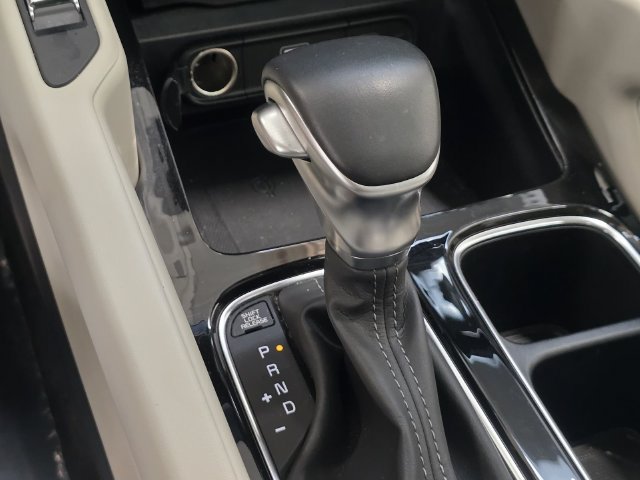 Used 2025 Kia Telluride S FWD image 18