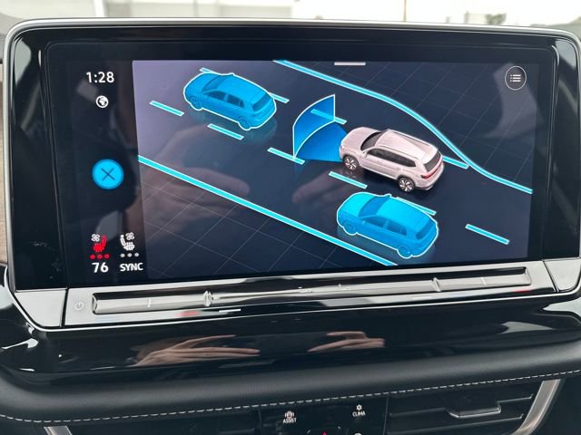 Certified 2025 Volkswagen Atlas SE image 25