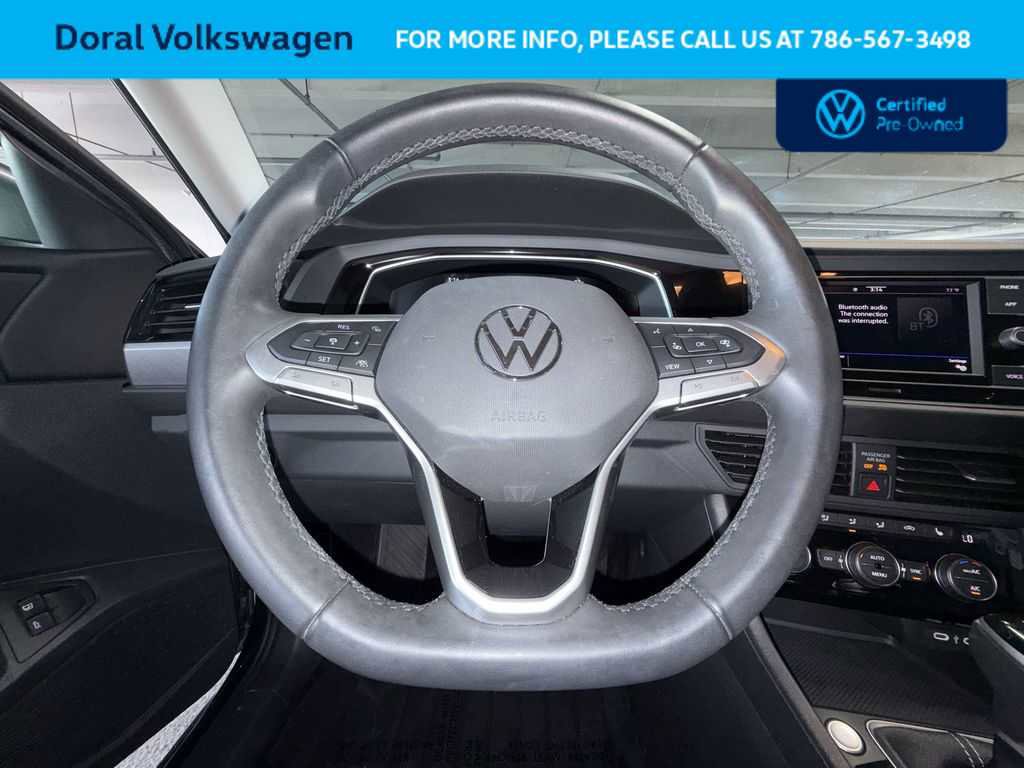 Certified 2024 Volkswagen Jetta SE FWD image 21