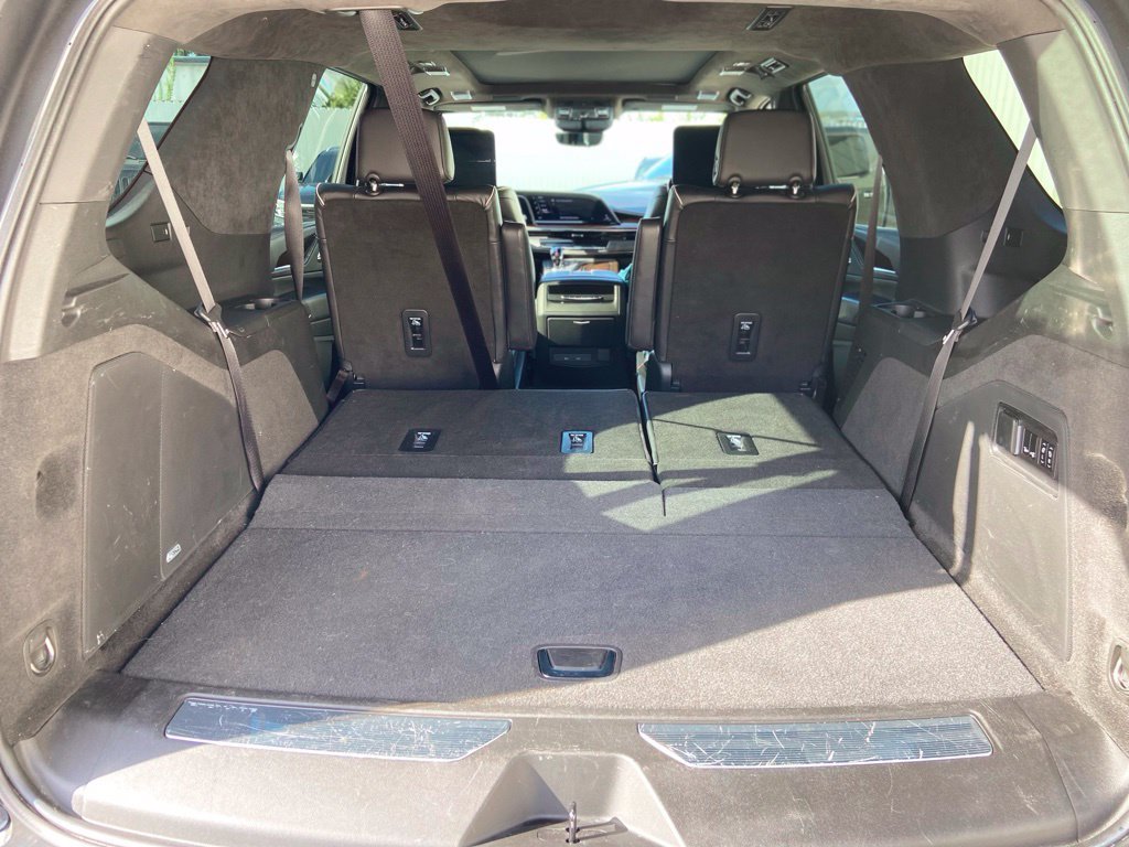 Used 2023 Cadillac Escalade Sport Platinum w/ LPO, ONYX Package AWD/4WD image 30