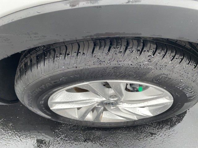 Used 2025 Buick Envista Preferred w/ Convenience I Package image 28