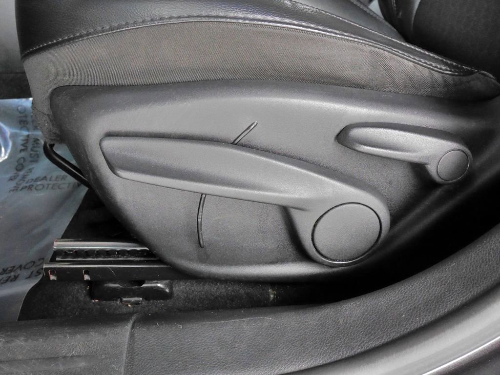 Used 2019 Jeep Compass Latitude FWD image 20