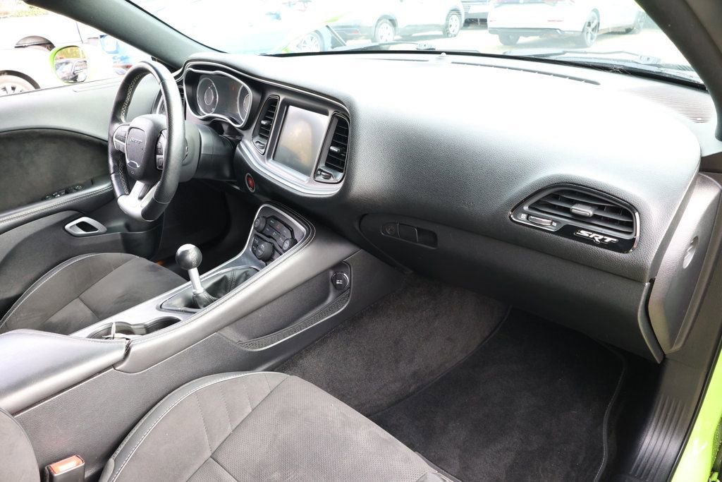 Used 2015 Dodge Challenger SRT w/ Technology Group image 25