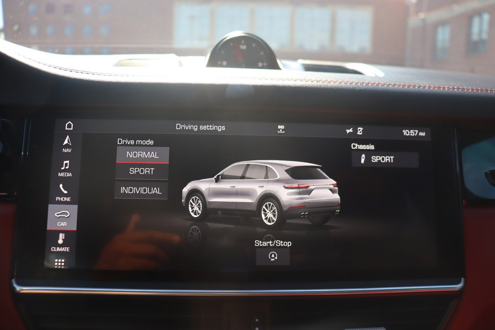 Used 2019 Porsche Cayenne S w/ Premium Plus Package AWD/4WD image 24